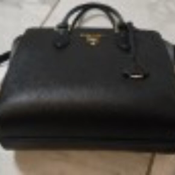Prada Saffiano Borsa Black Leather Shoulder Tote Handbag & Prada Dustbag! - Picture 11 of 11